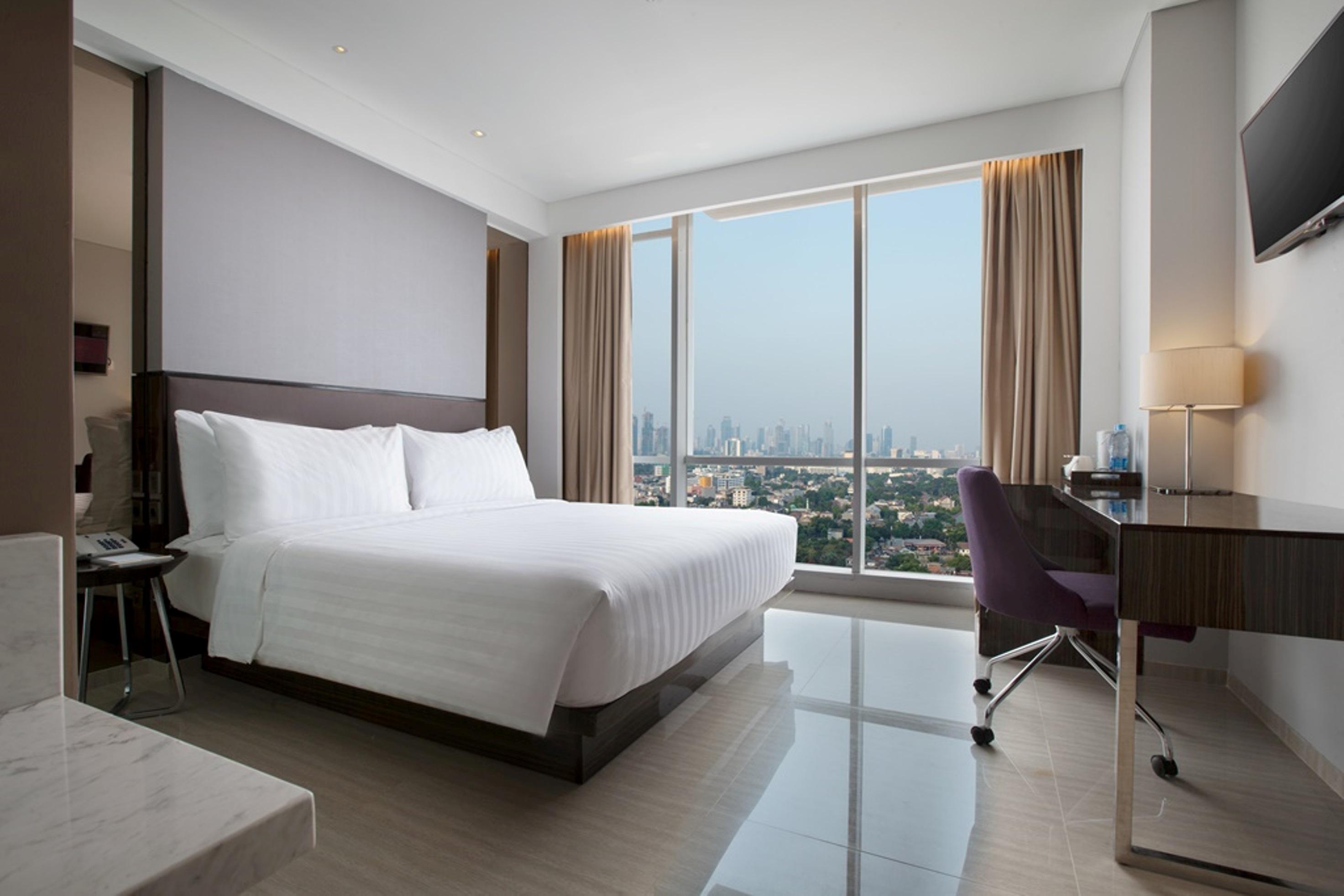 Hotel Santika Premiere Hayam Wuruk Джакарта Екстериор снимка
